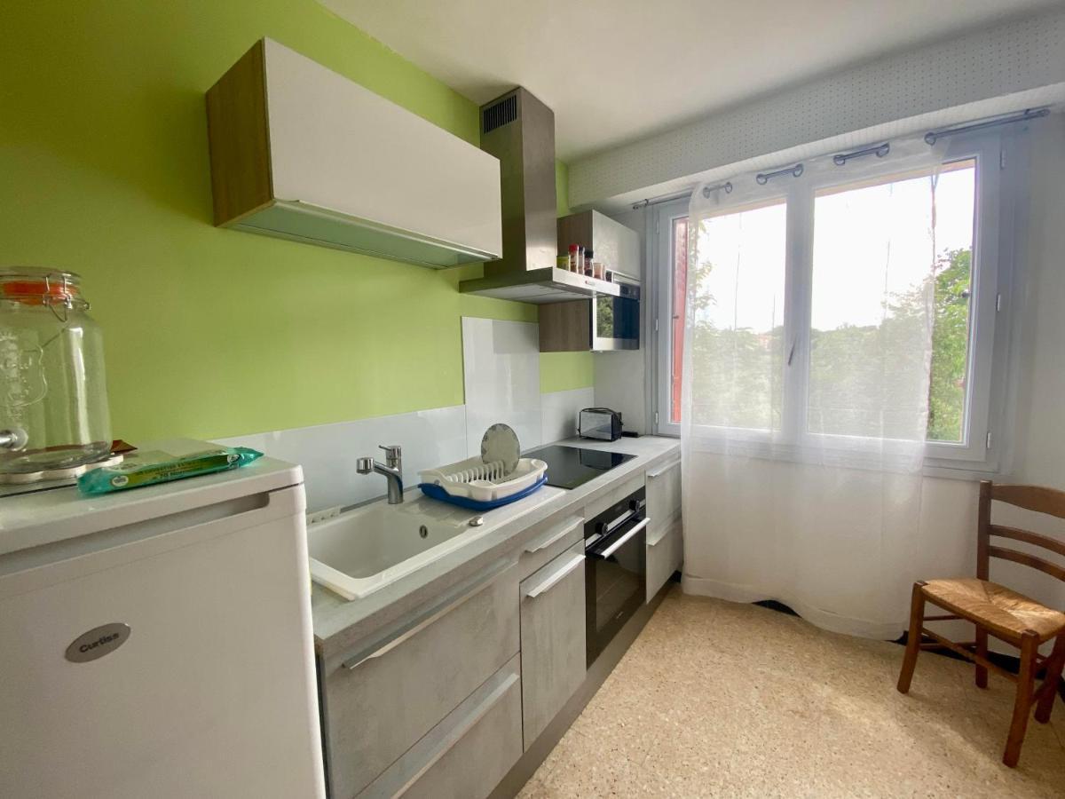 Appartement F3 de 60 m² au rez de chaussée d'une villa Vezenobres Exterior foto